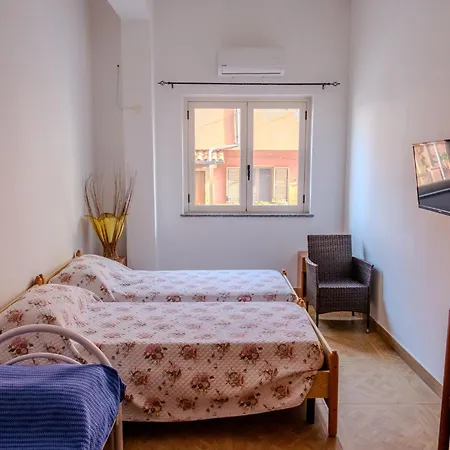 Casa - Apri Il Cancello E Sei In Acqua Villa