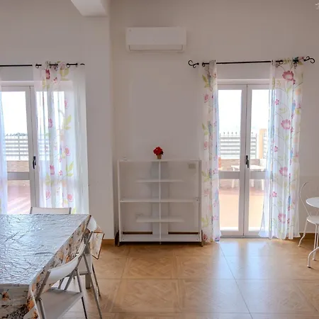 Casa - Apri Il Cancello E Sei In Acqua