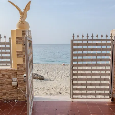 Casa - Apri Il Cancello E Sei In Acqua Villa *